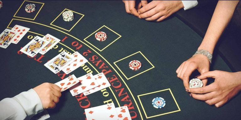 Quá Trình Tuyển Dụng và Đào Tạo Dealer Roulette